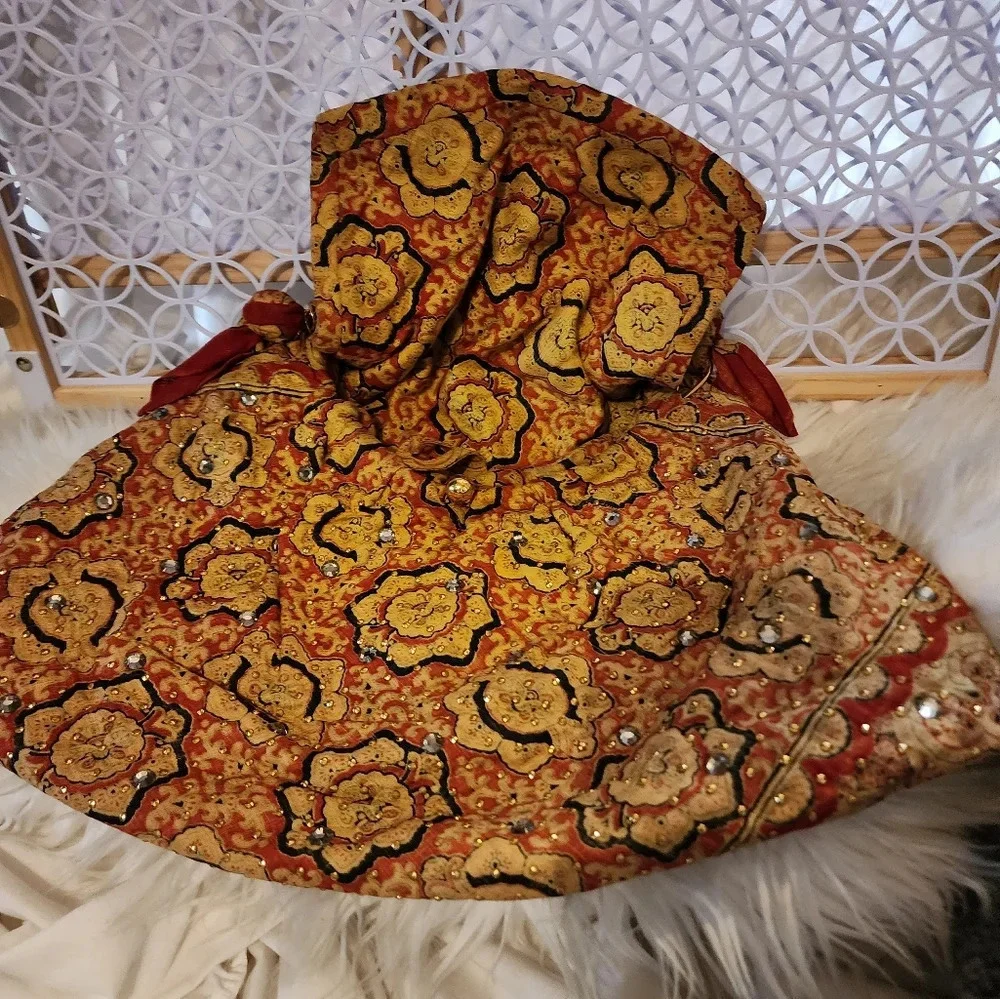Vintage Mr. John Boho Tapestry Hobo Bag Gold Chain Strap Beaded Floral Satchel